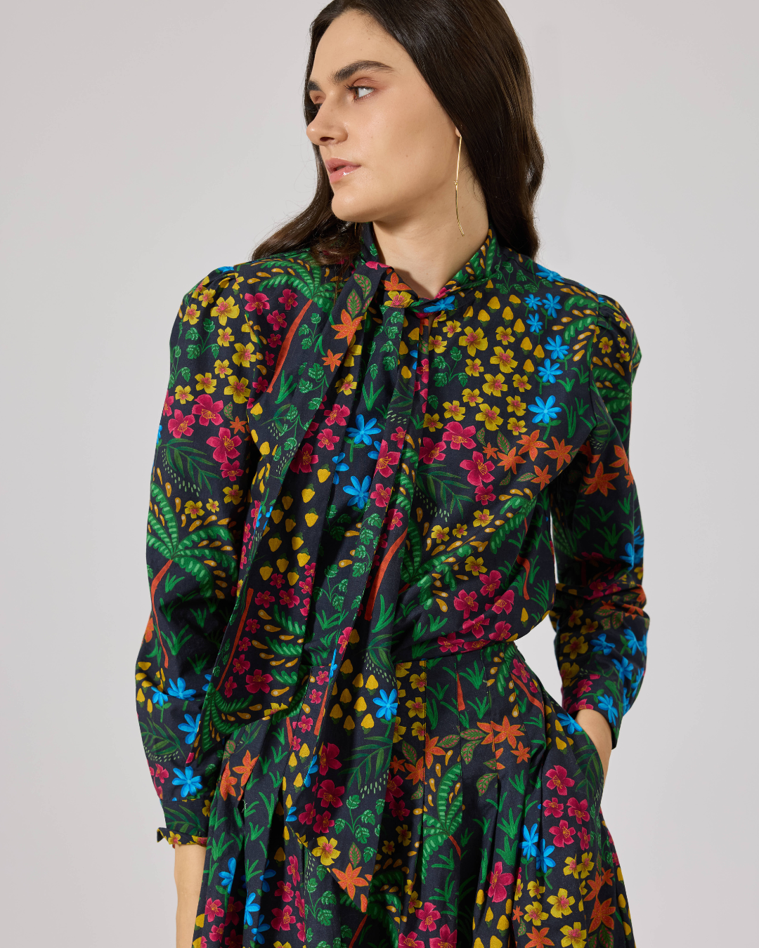 DAHLIA TOP FLORIDO BLACK