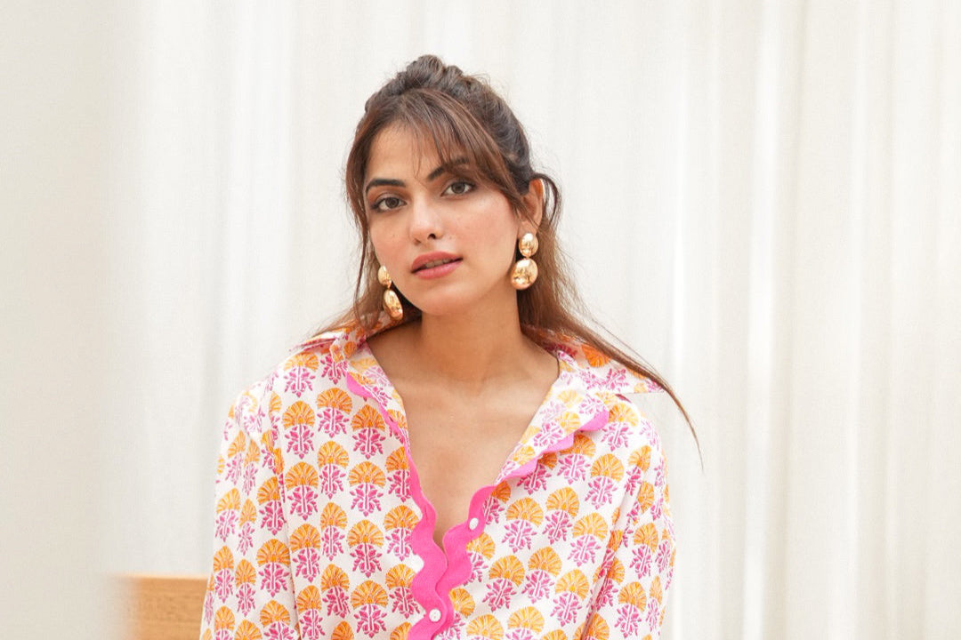 SOPHIE SHIRT IN IVORY MARIGOLD BUTTA