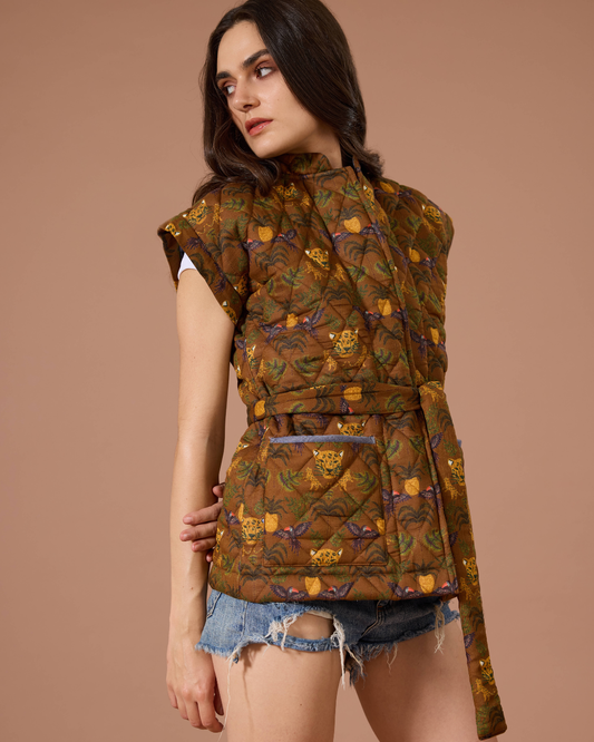 JAIPUR SLEEVELESS QUILTED JACKET BRO TROPICAL